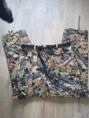 Mossy Oak Men's Camouflage Cargo Pants in Brown/Green/Tan